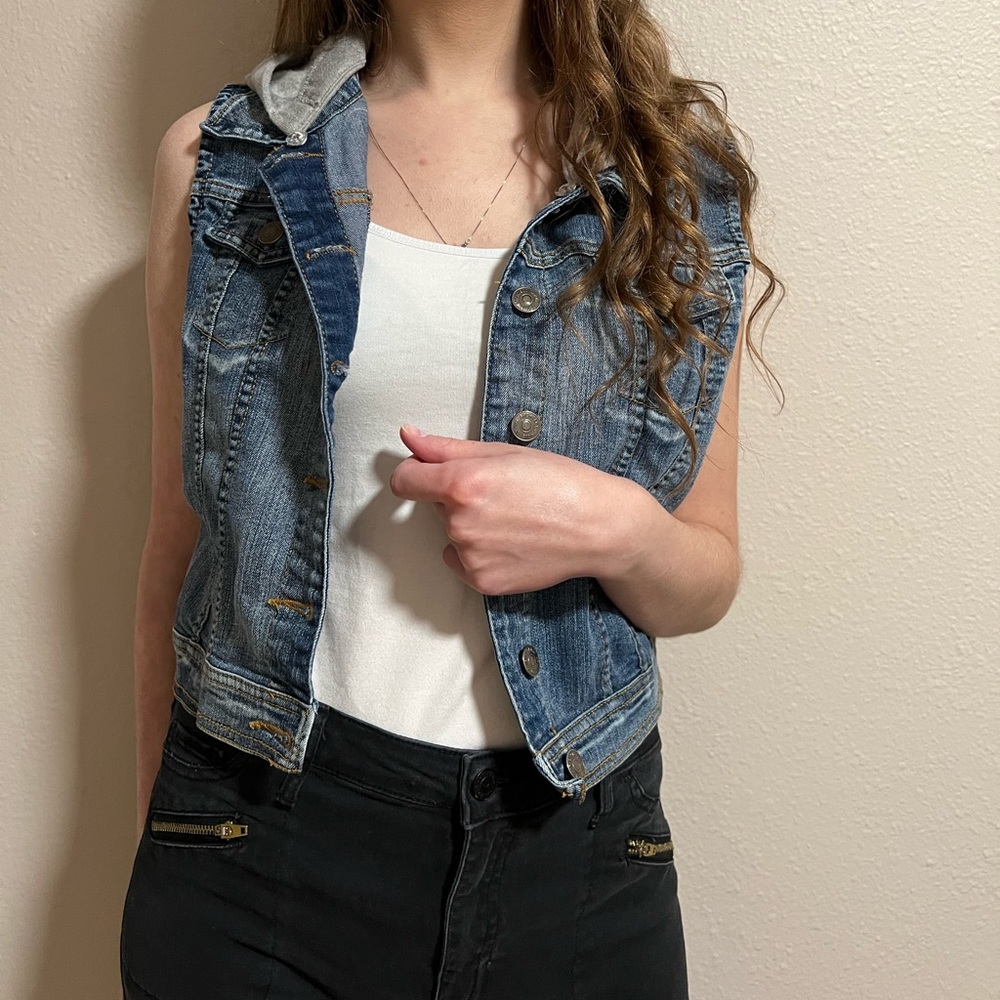 Chiqle Denim Architect Denim Vest With Unattachable Hood